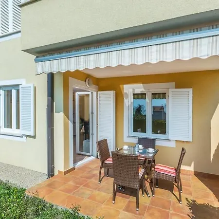 Apartment Mirjana In *
