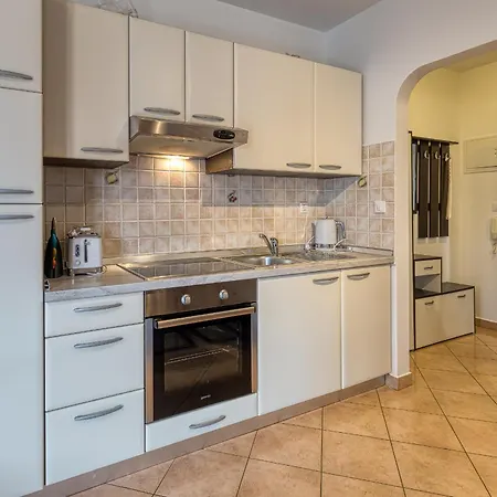 Apartment Mirjana In