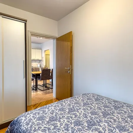 Apartment Mirjana In