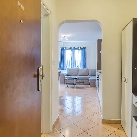 Mirjana In Apartment